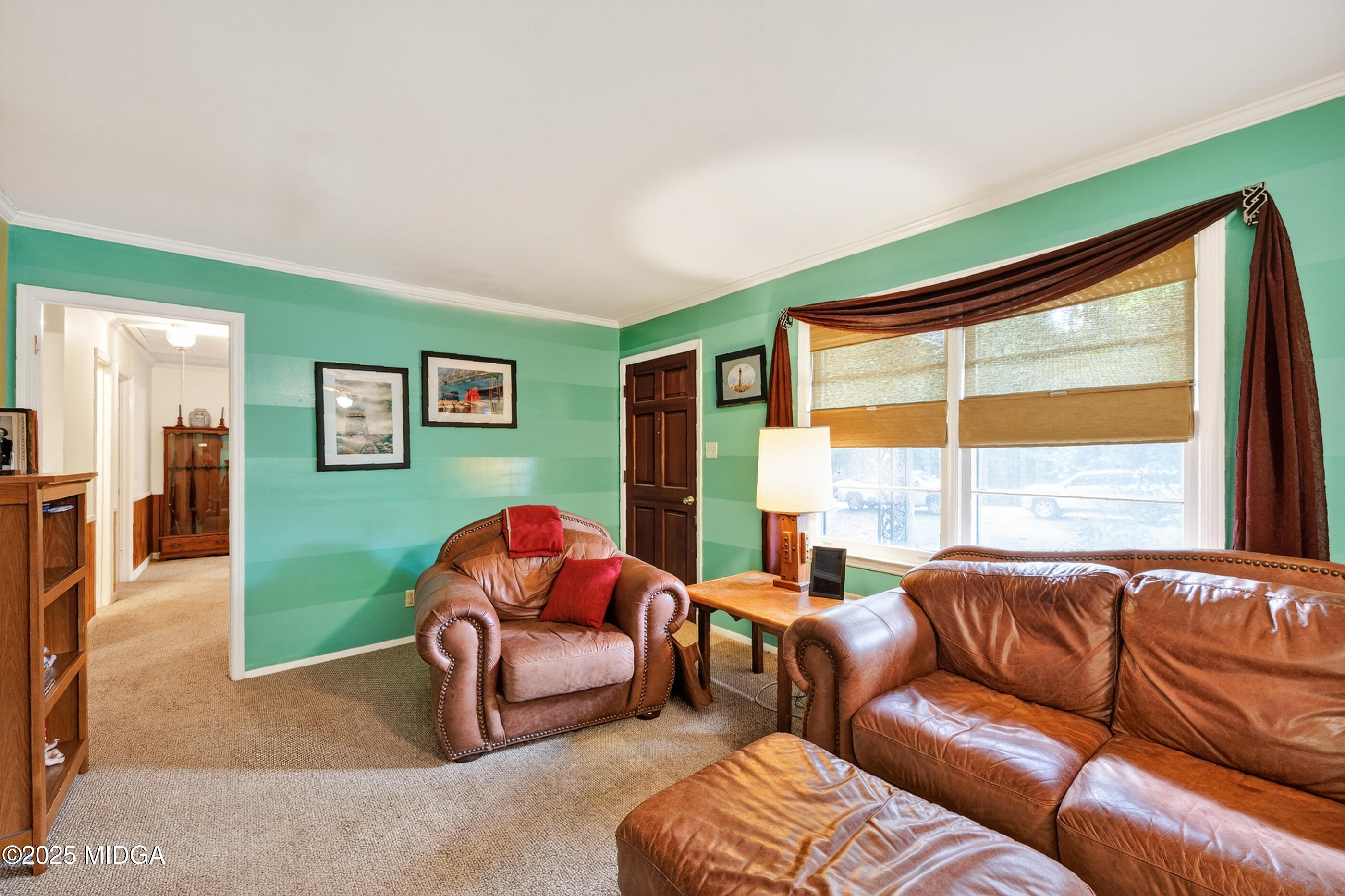209 Needlecrest Drive