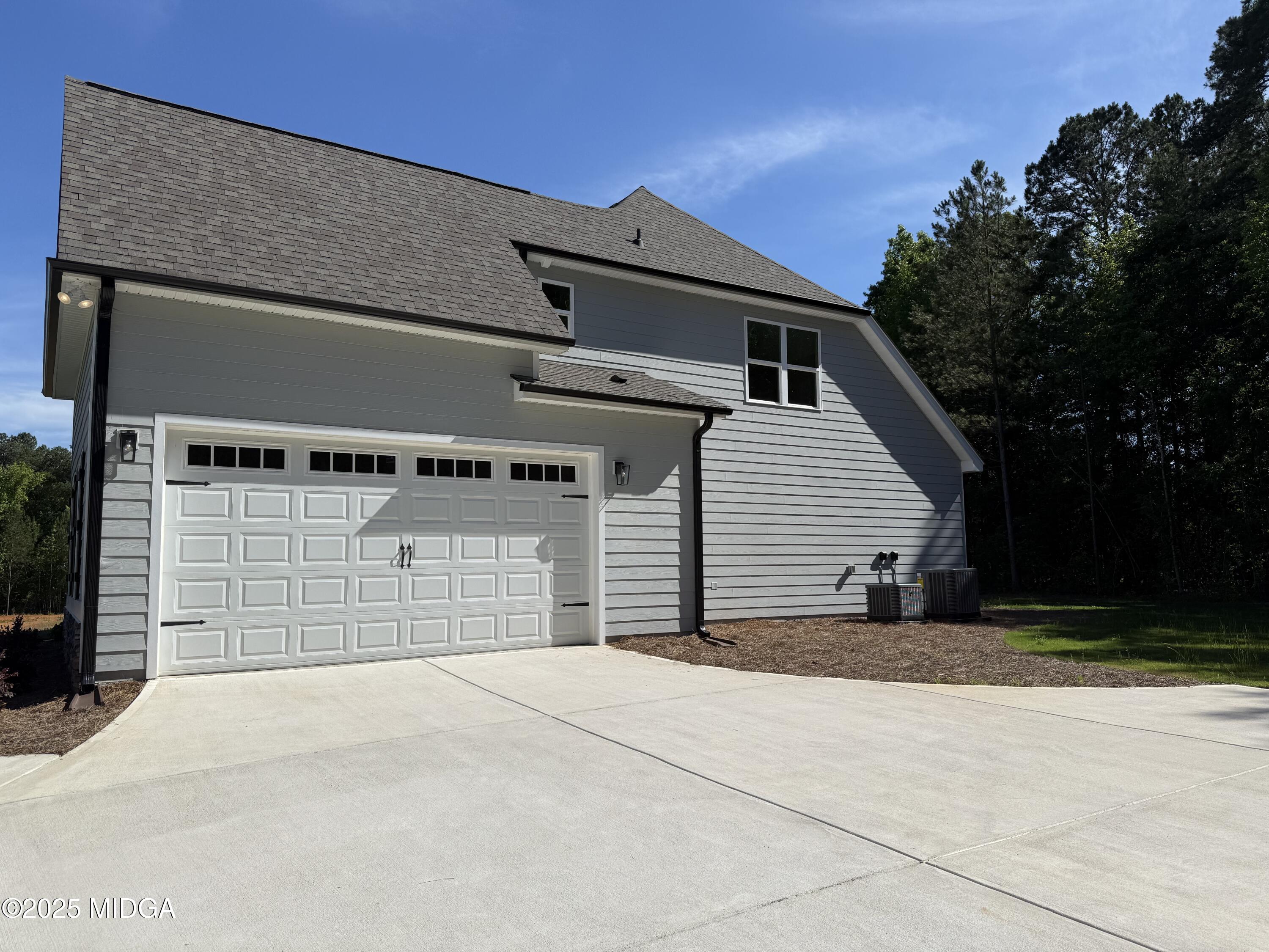 92 Commanche Circle