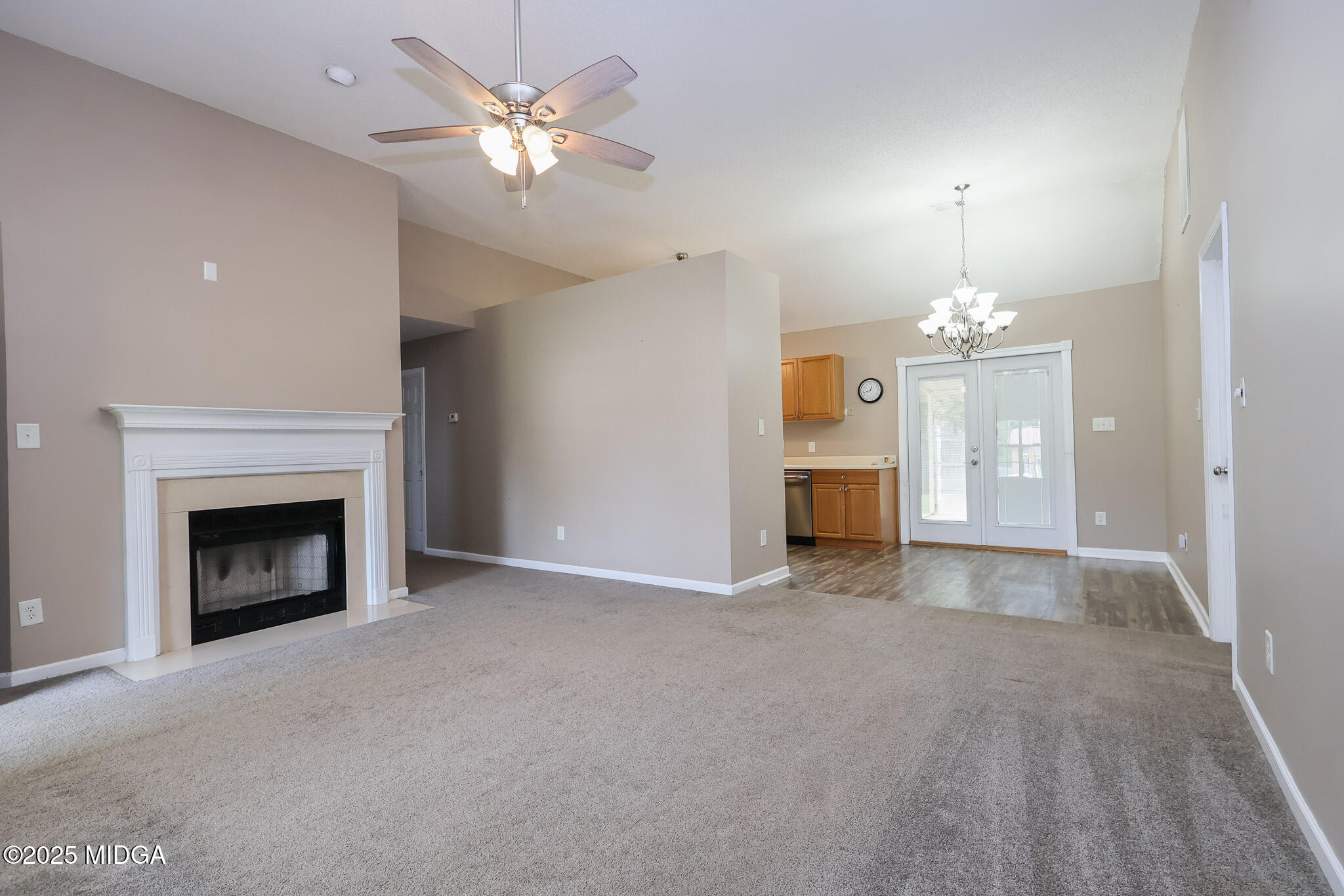 103 Lions Gate