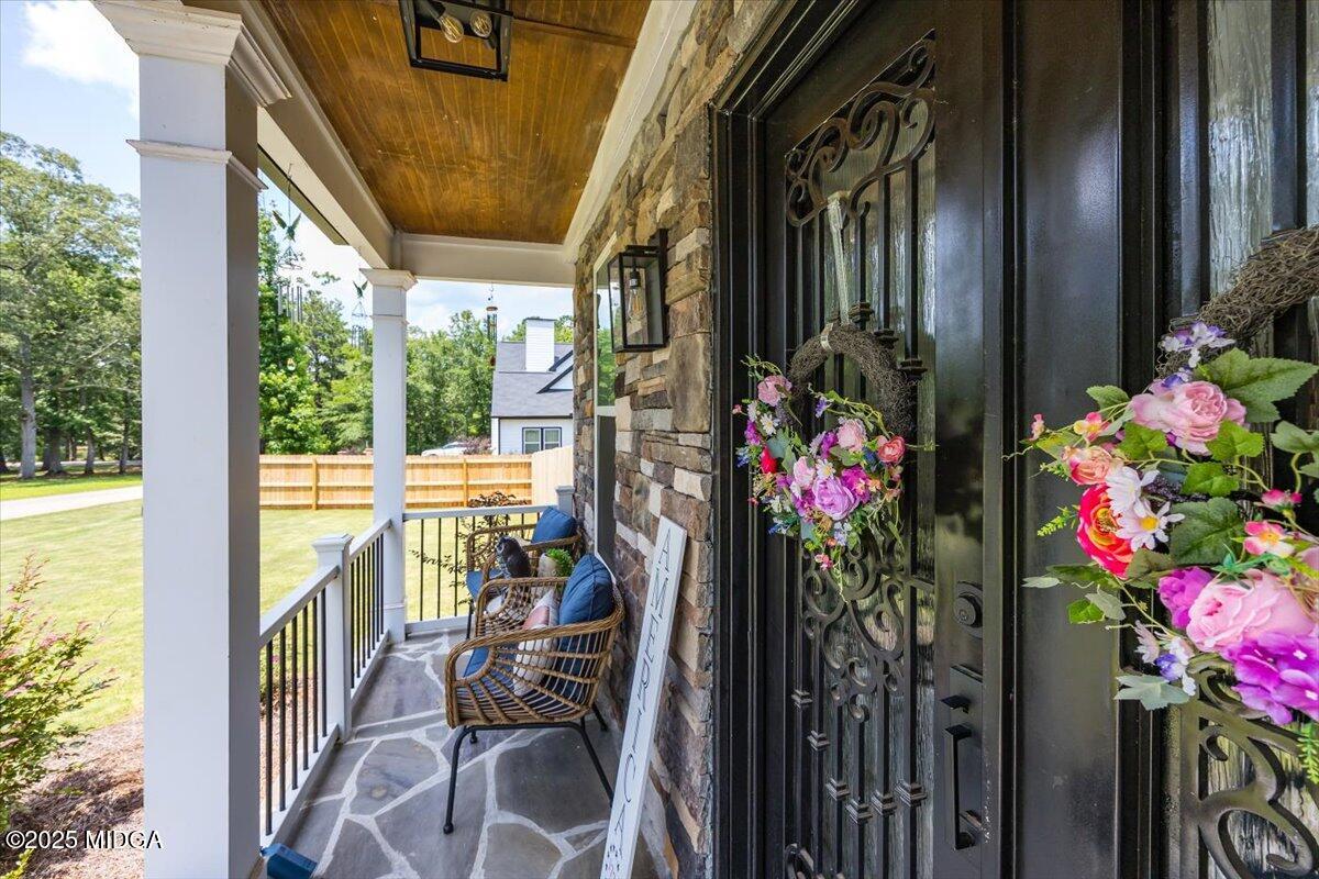 100 Lakeside Drive