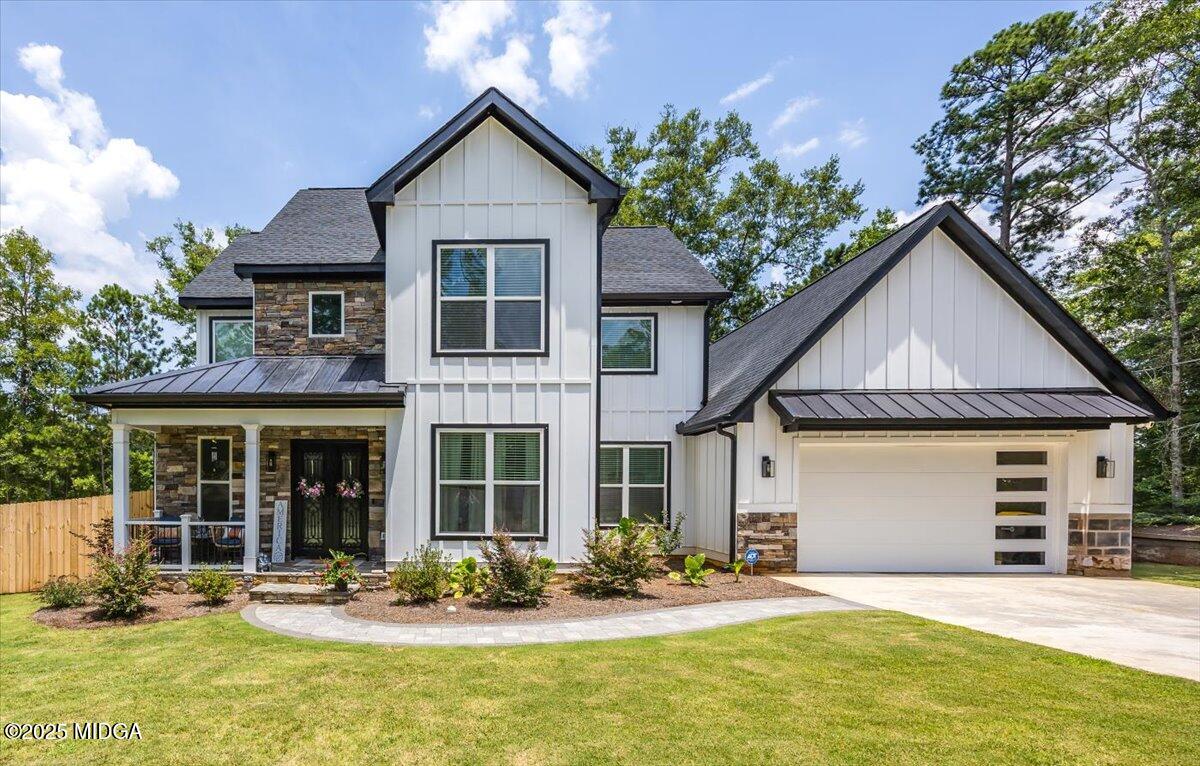 100 Lakeside Drive
