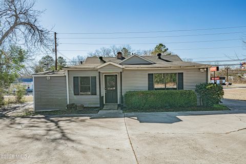 1211 N Columbia Street Milledgeville GA 31061