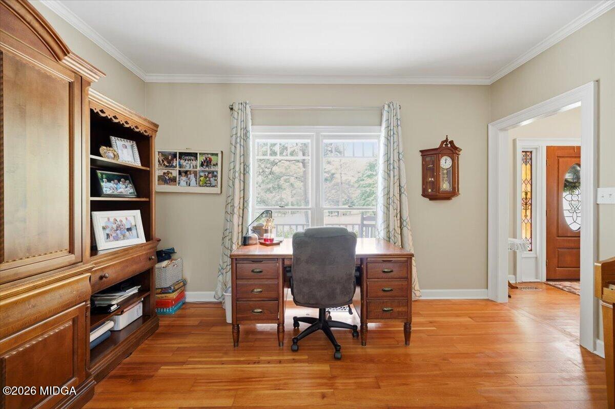 250 Kingswood Drive