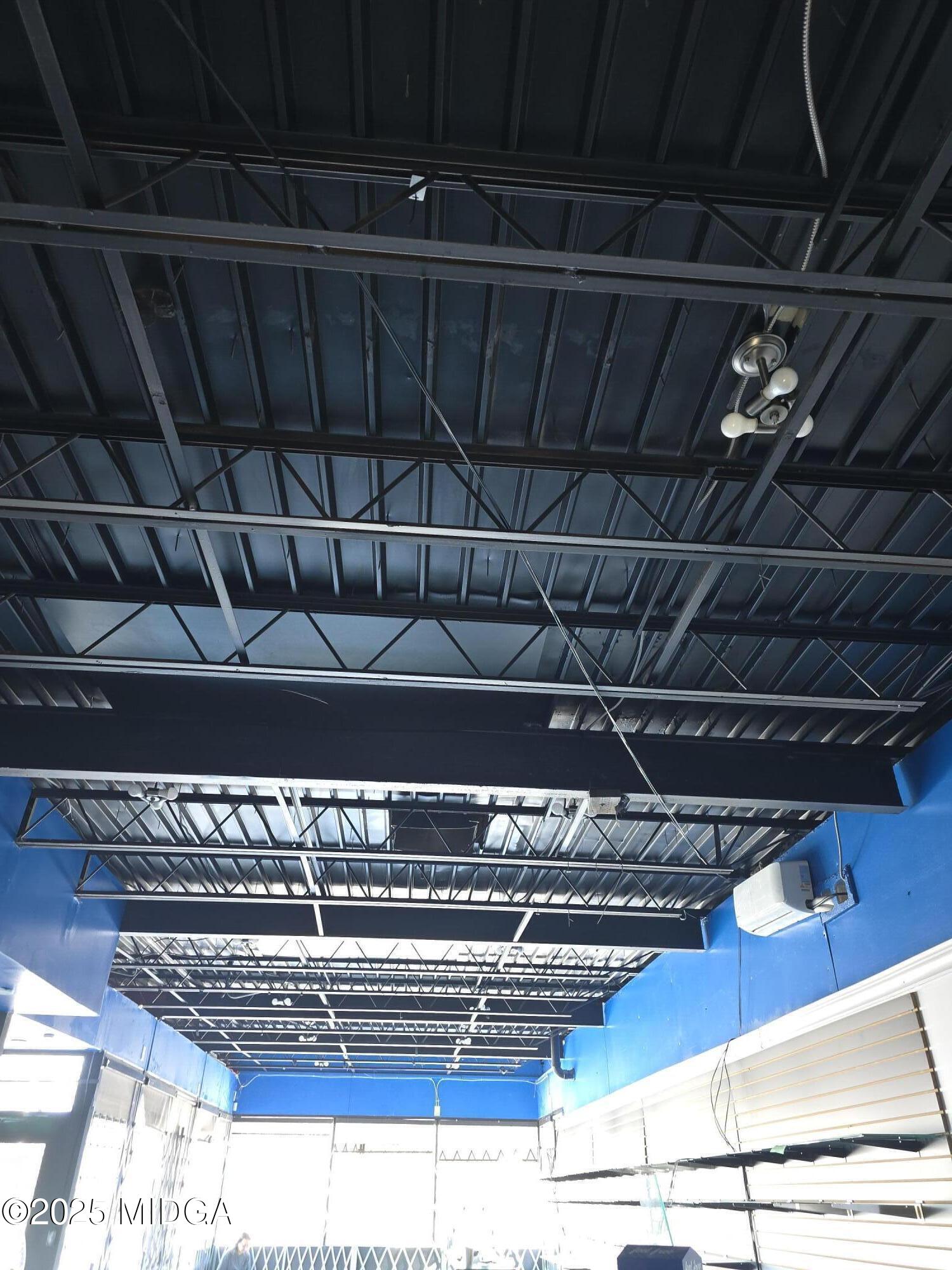 3620 Riverside Drive