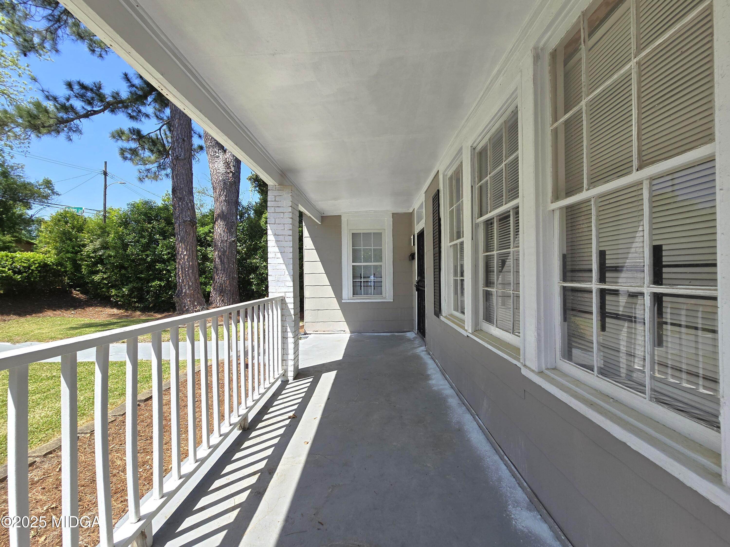656 Woolfolk Street