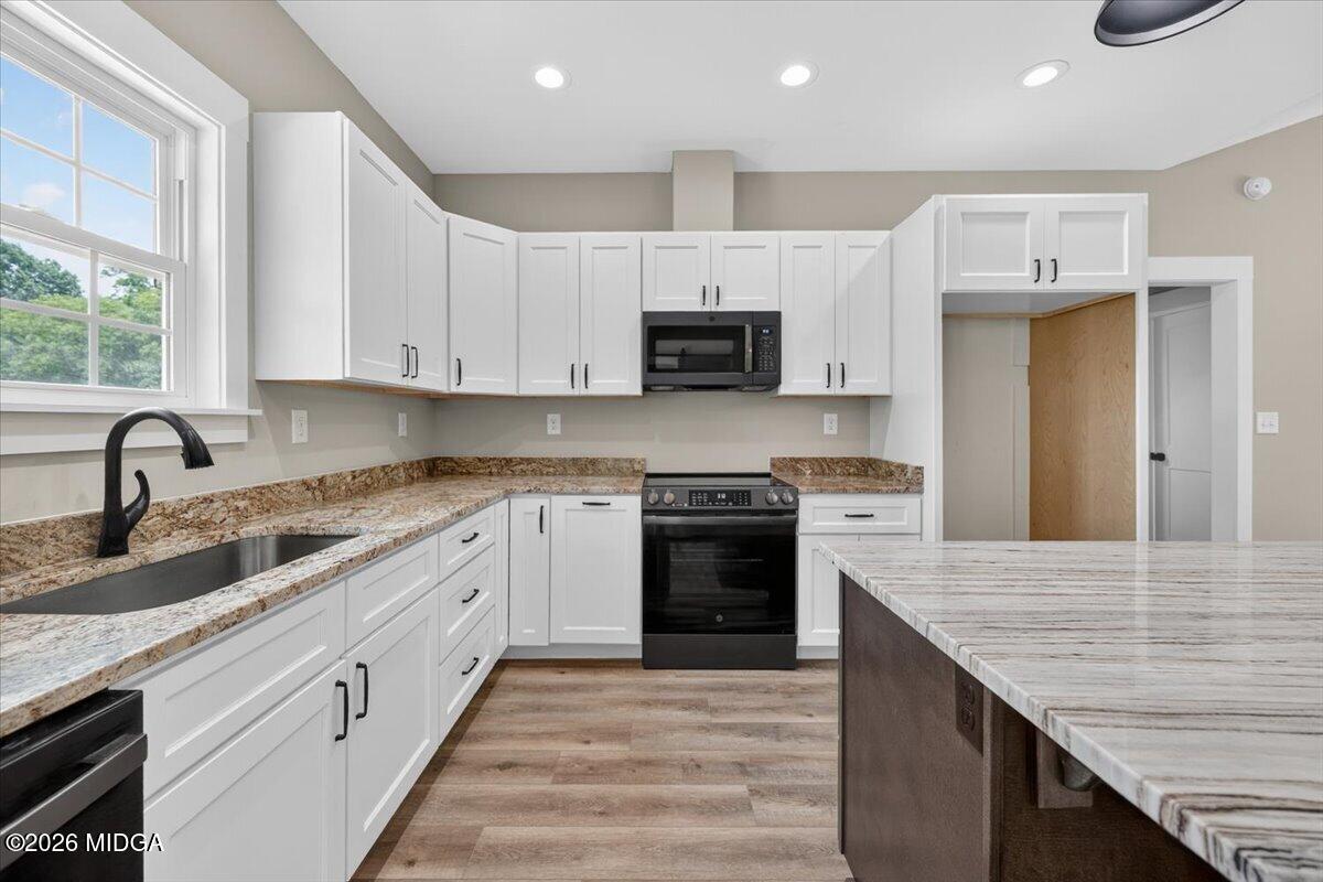 6432 Ponderosa Drive