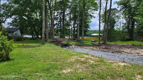 304 N Lake Drive Perry GA 31069