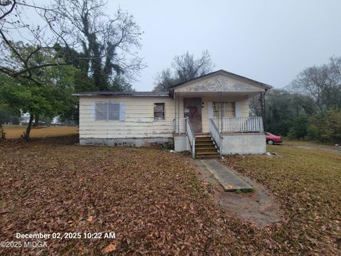 1942 Walnut Street Macon GA 31204