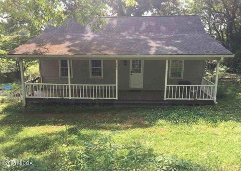 142 Hampton Street Lula GA 30554