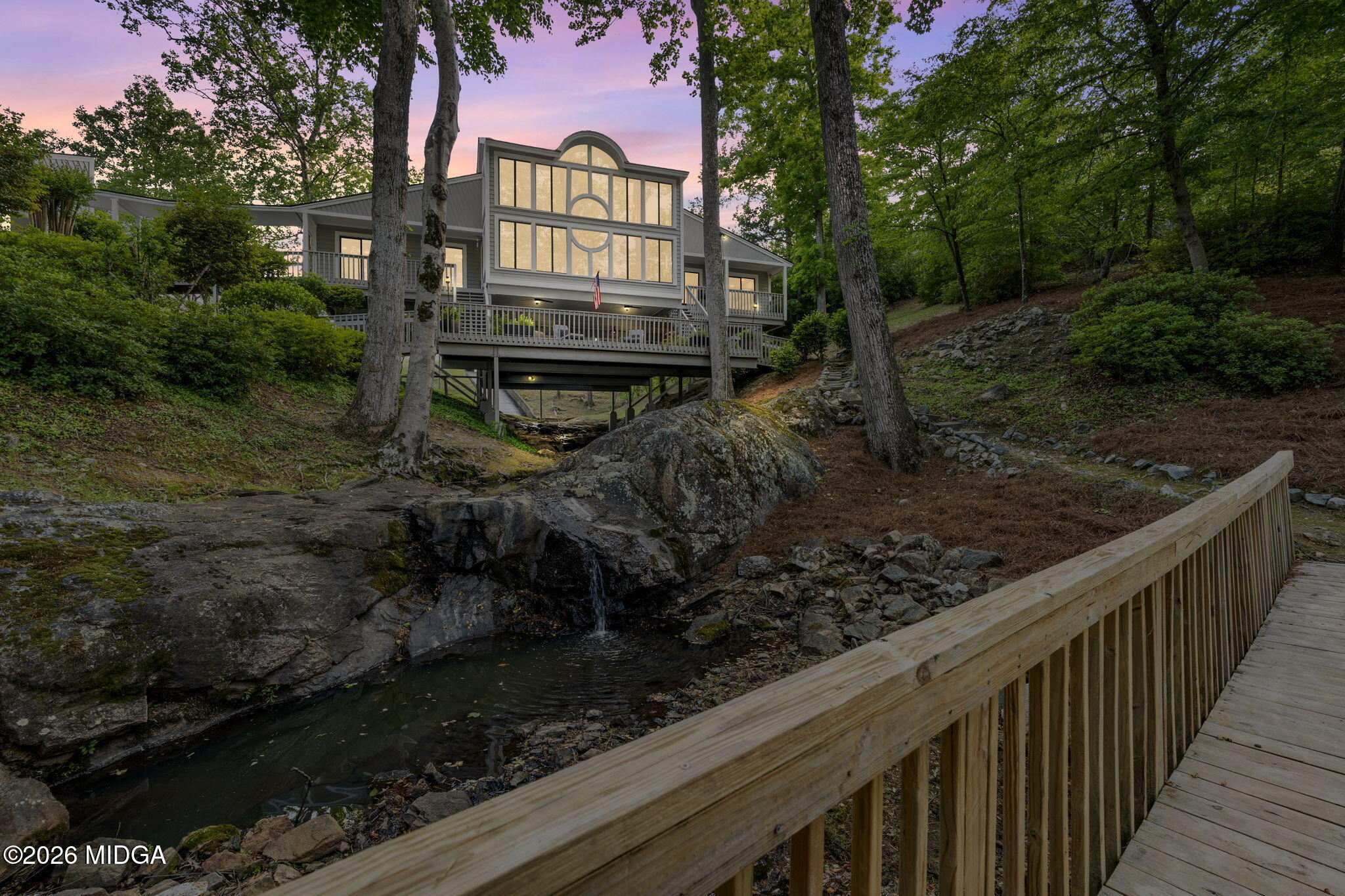 2354 Gwendale Drive E