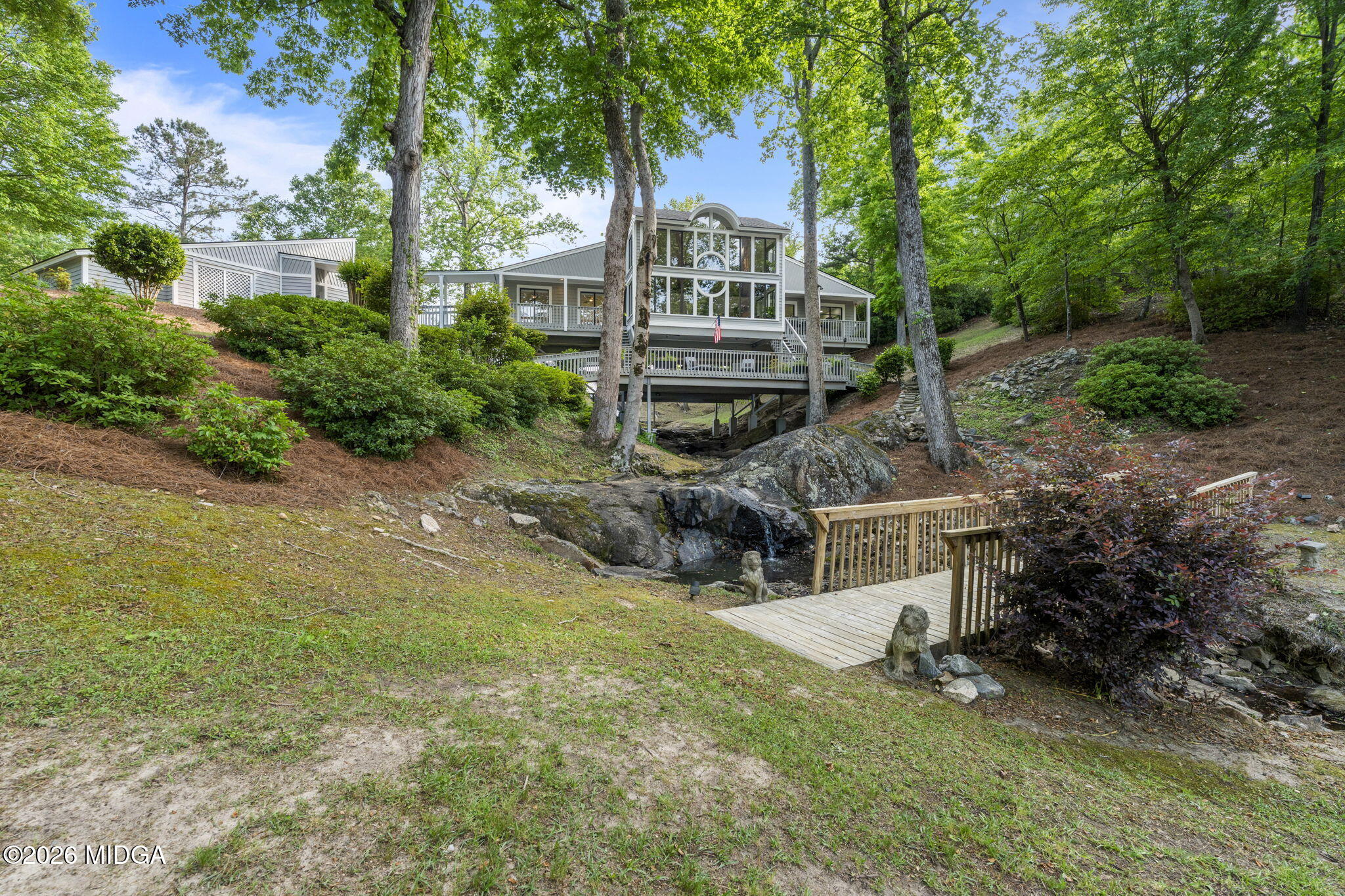 2354 Gwendale Drive E