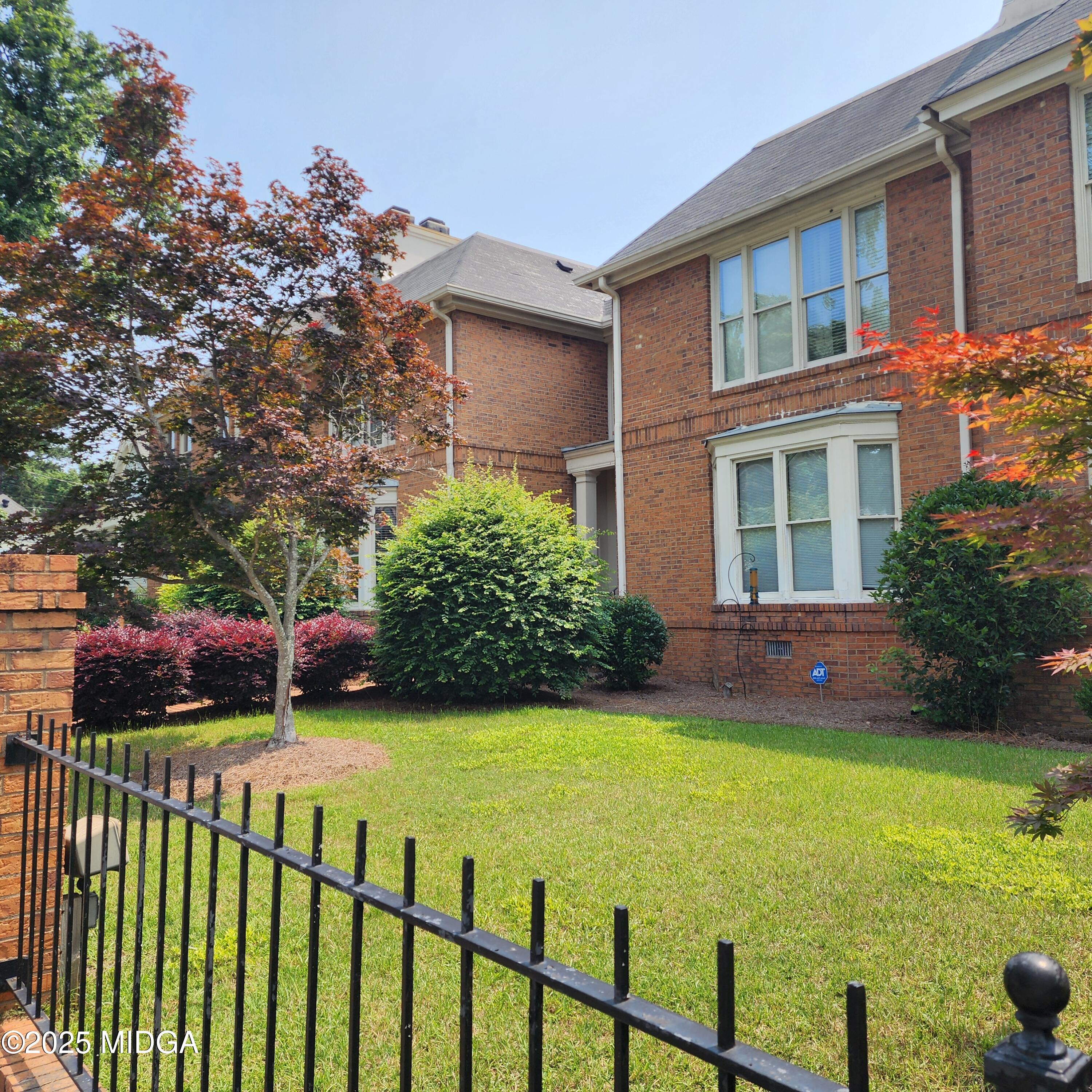175 Corbin Avenue B