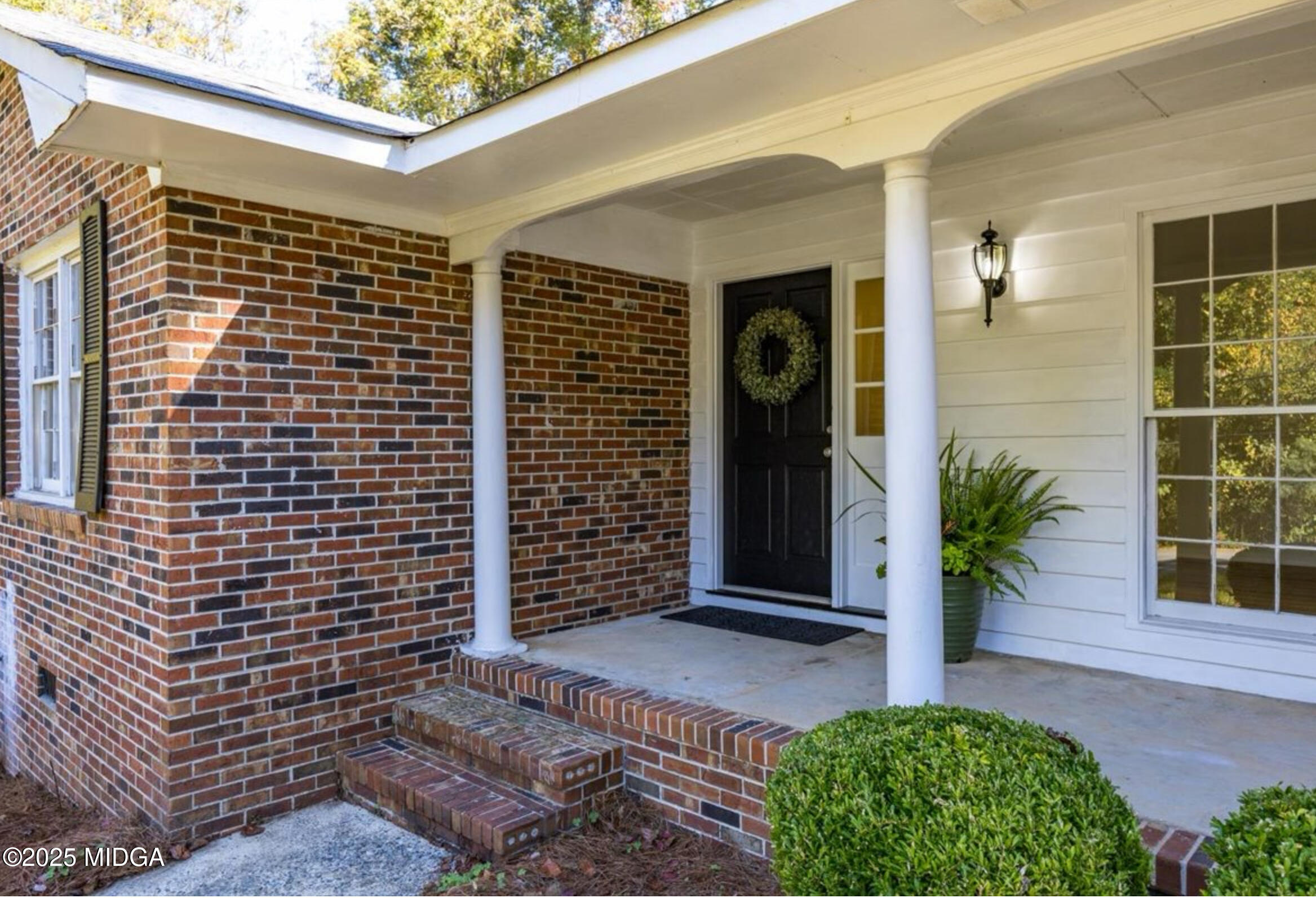 2866 Glen Echo Drive