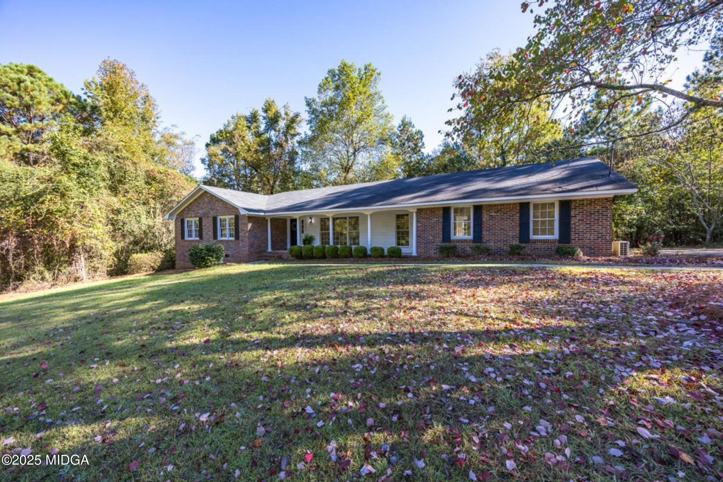 2866 Glen Echo Drive