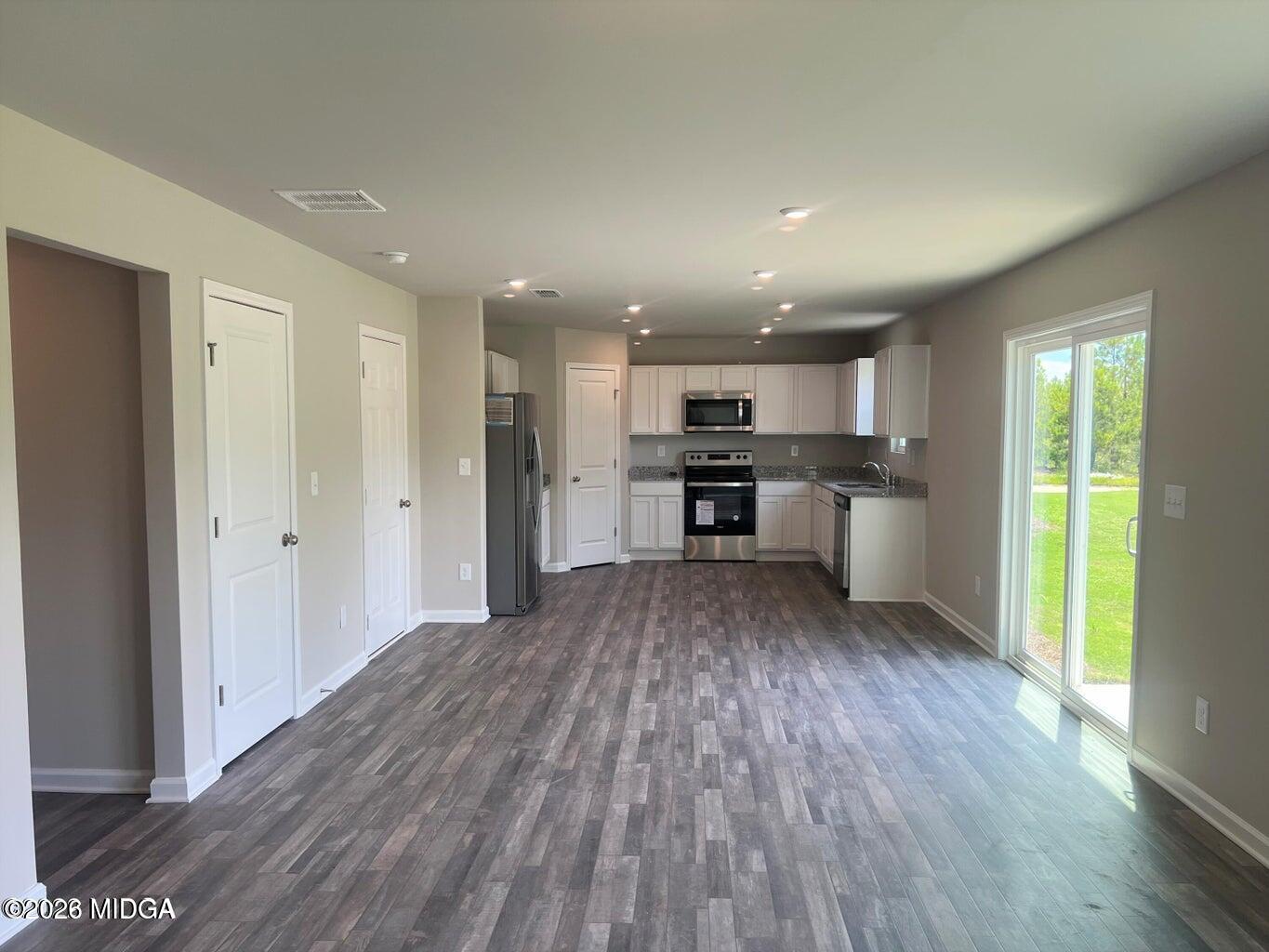 464 Hawthorn Trail