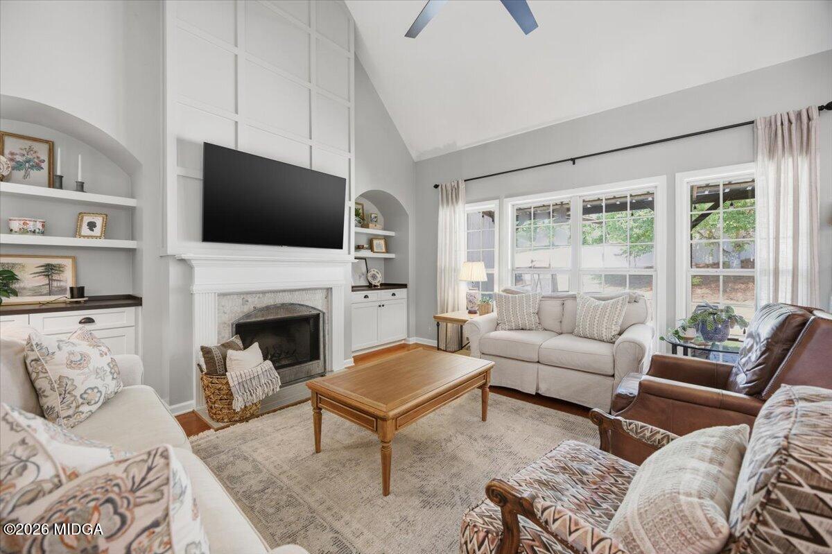 507 Shady Greens Drive