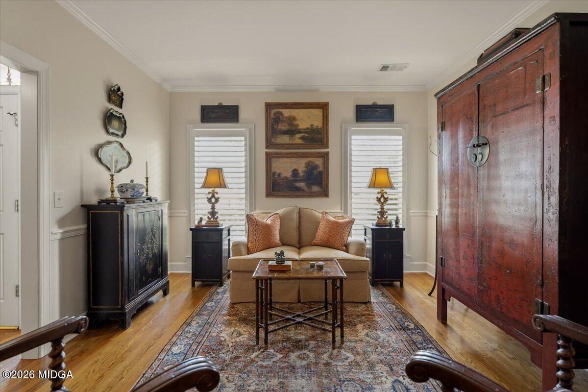 204 W Breckinridge
