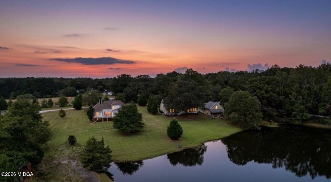 676 Lake Park North Drive