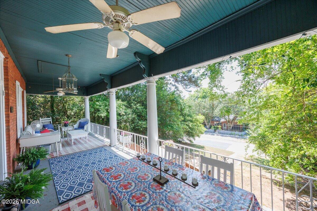 871 Boulevard