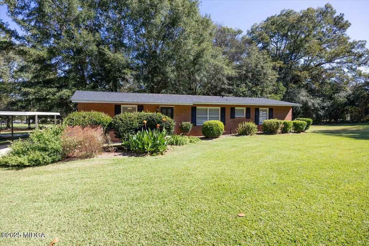 4693 Twin Oak Drive