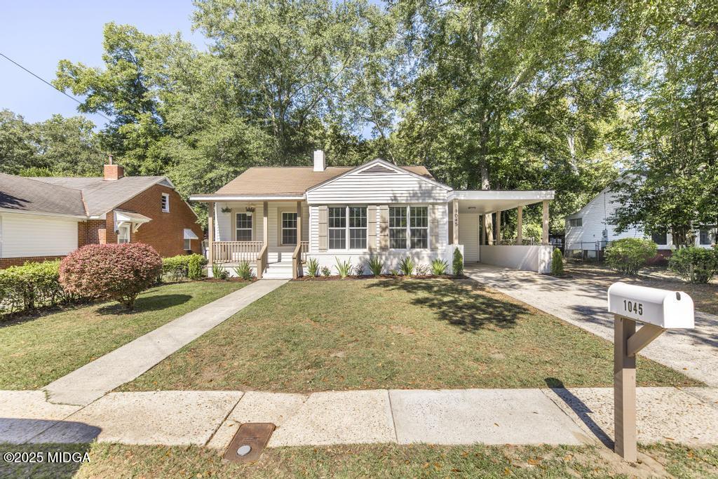 1045 Mimosa Drive