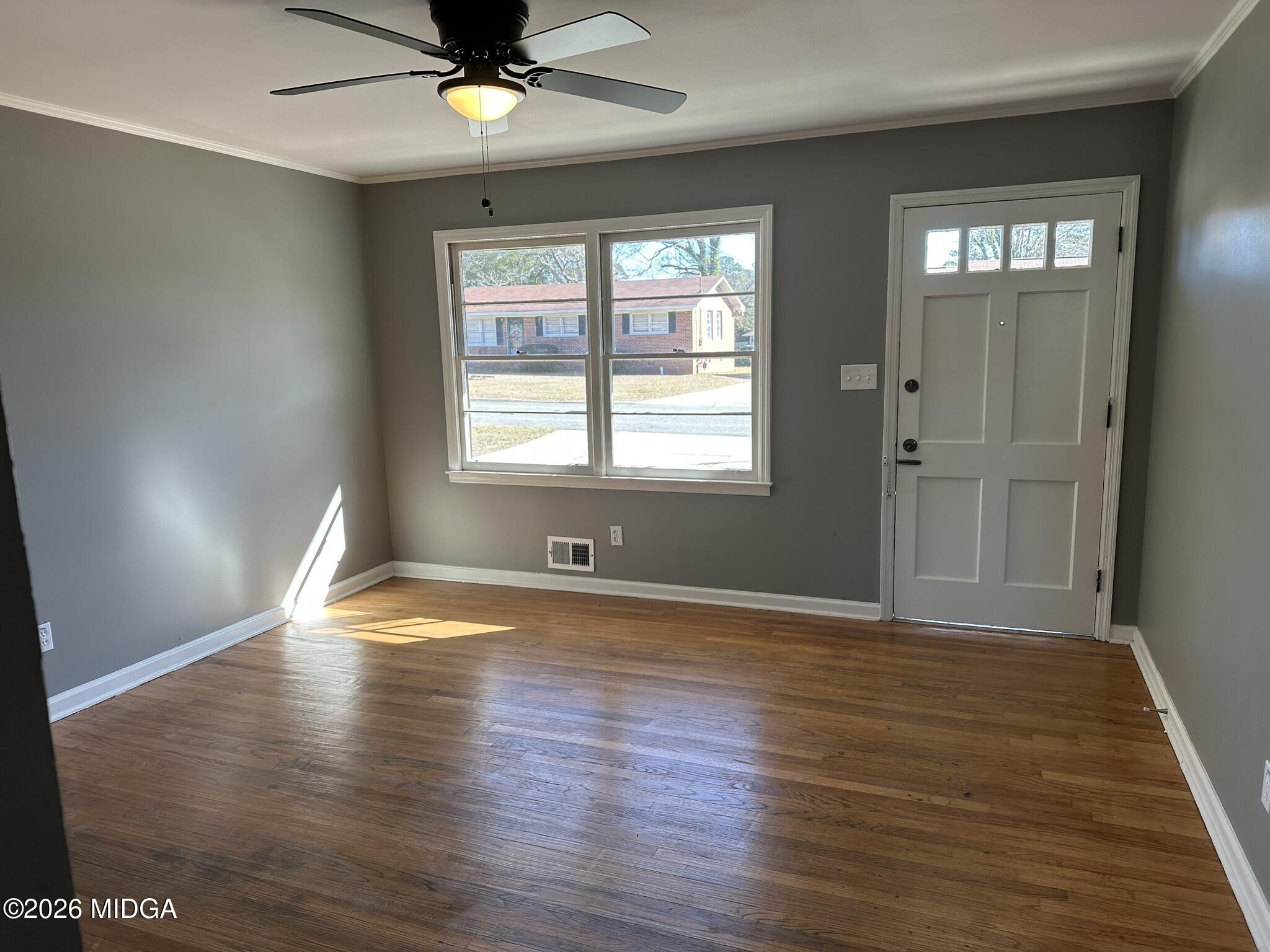 3128 Commodore Drive