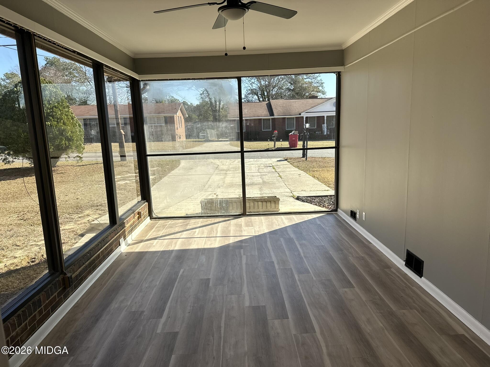 3128 Commodore Drive