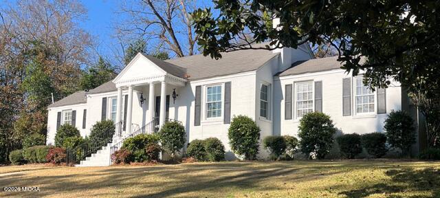 3325 Ingleside Avenue