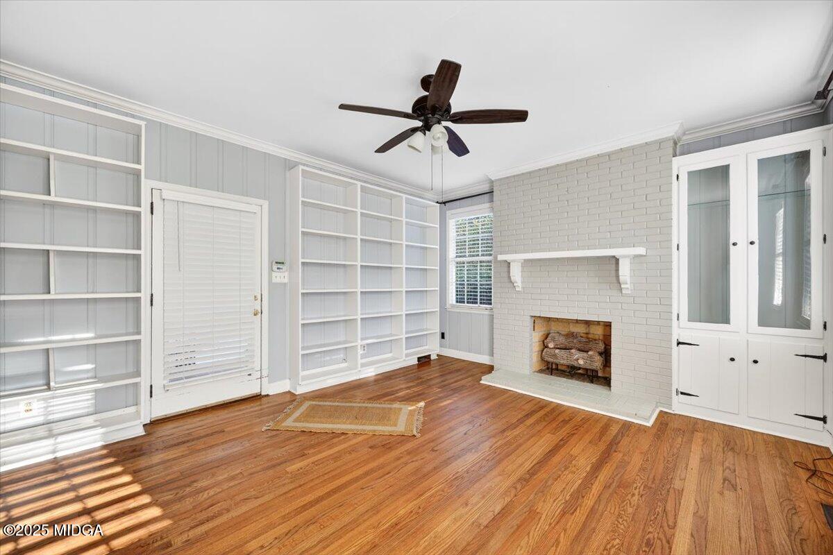 3325 Ingleside Avenue