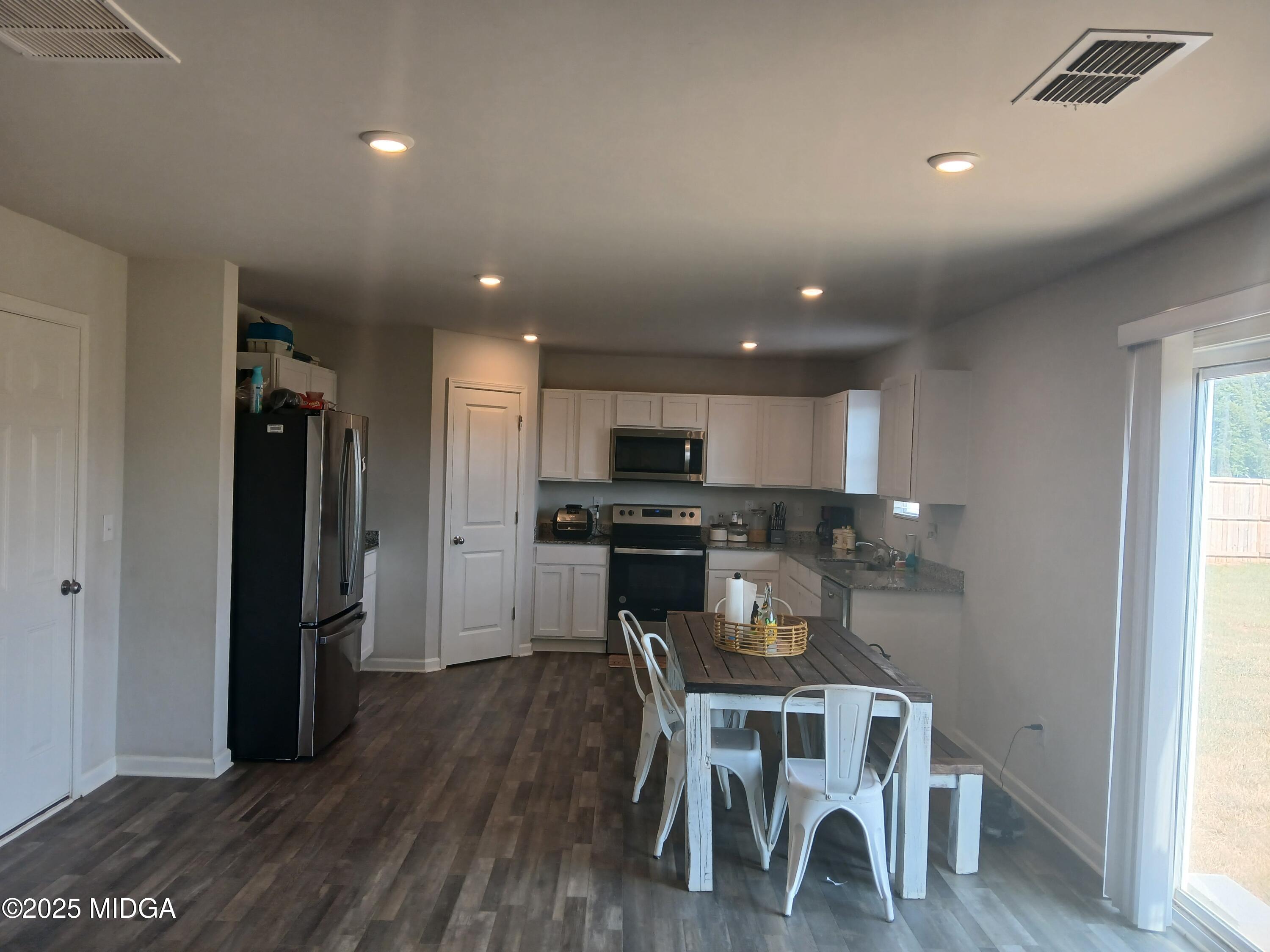 708 Coopers Lnd Landing