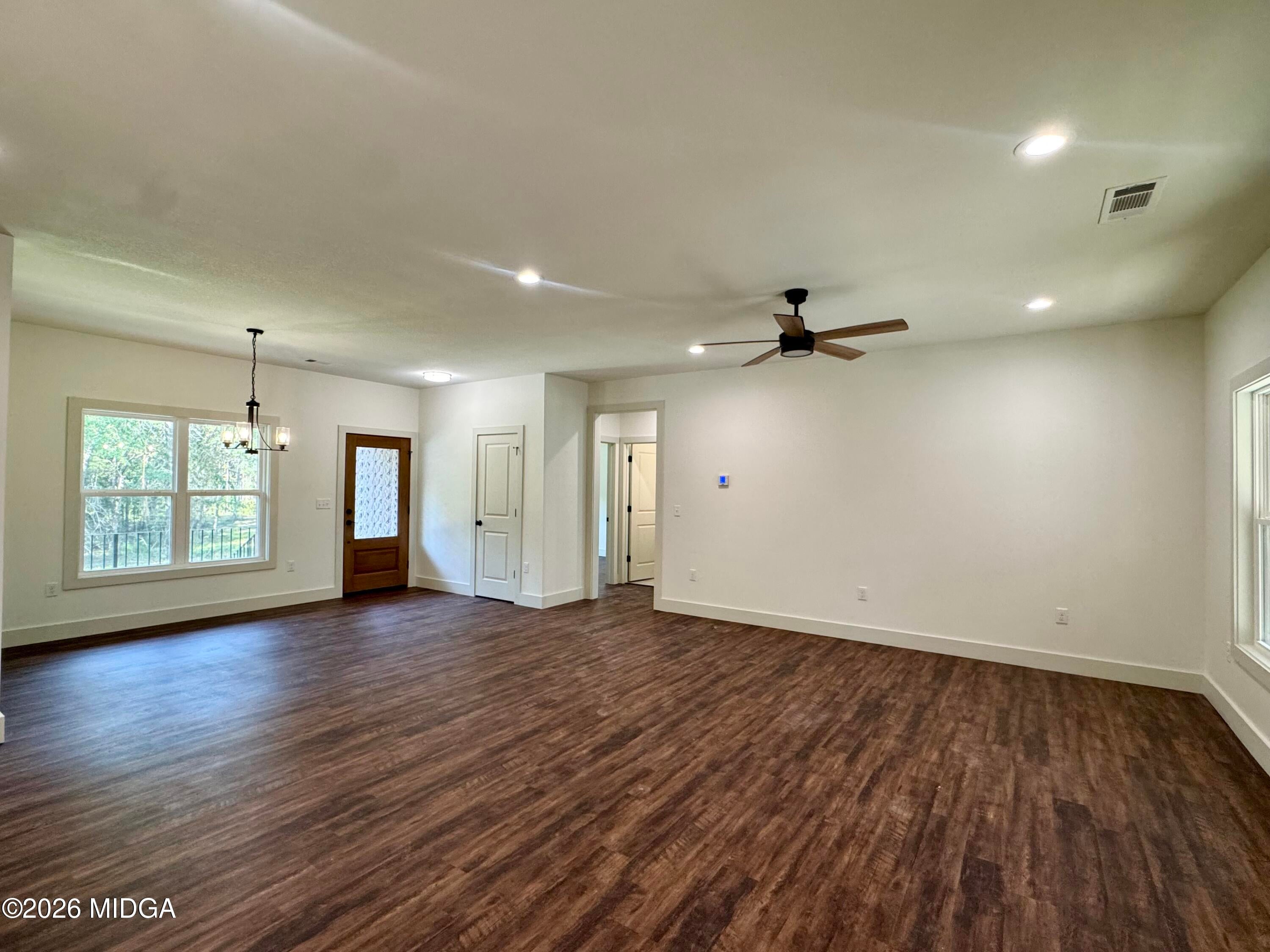 160 Wood Oak Circle