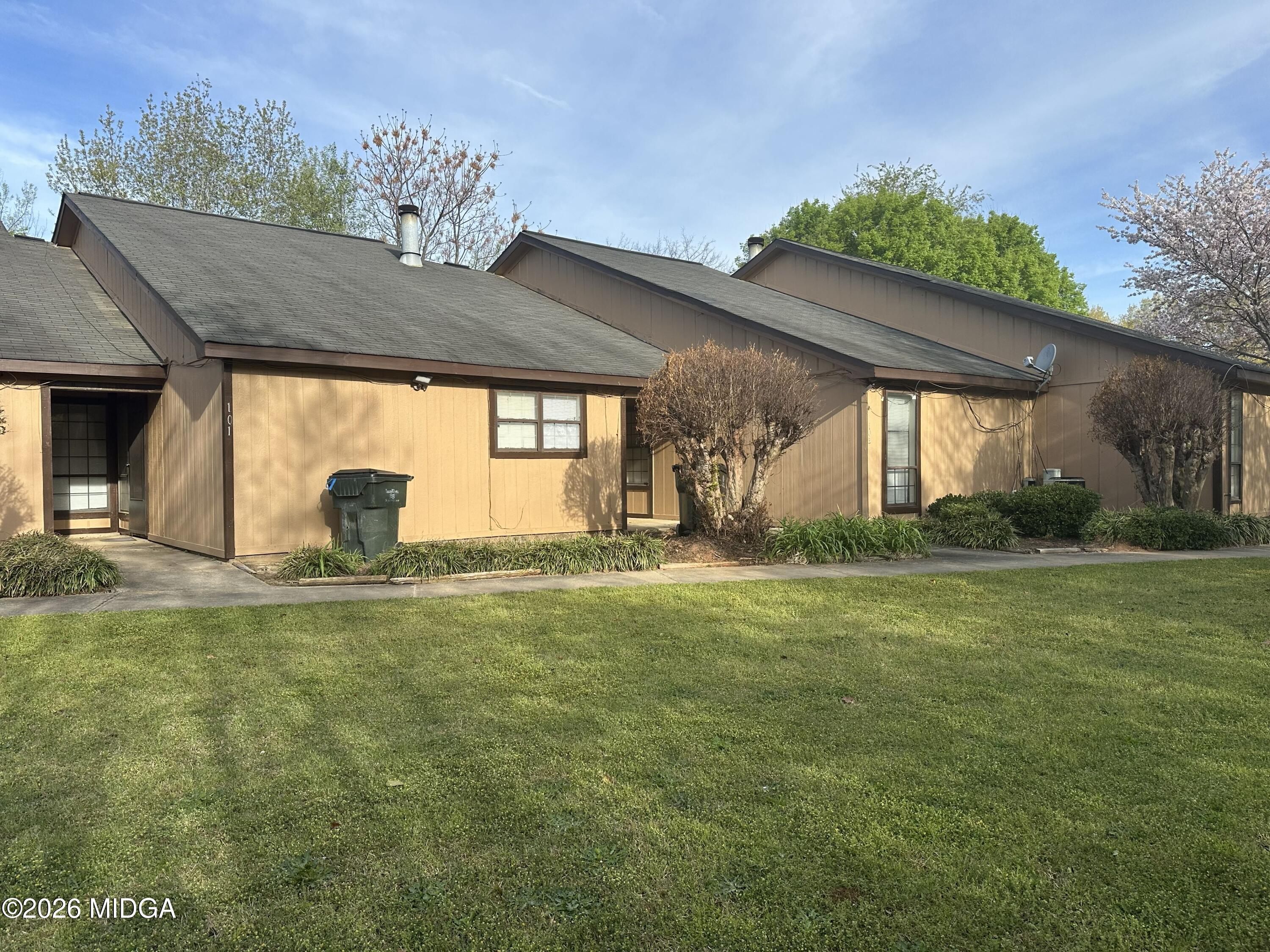 99 Brookhaven Circle