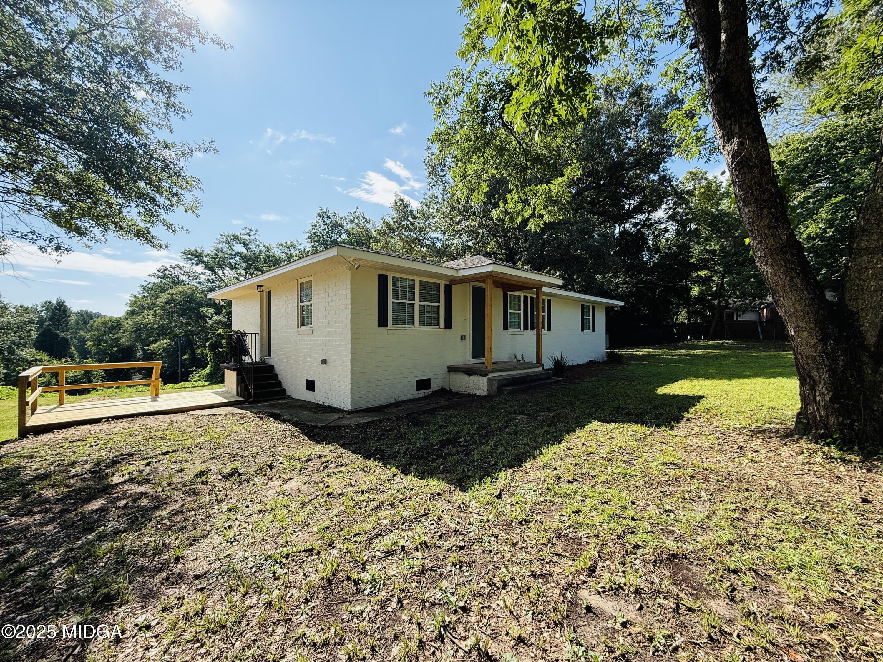 708 N Houston Lake Boulevard