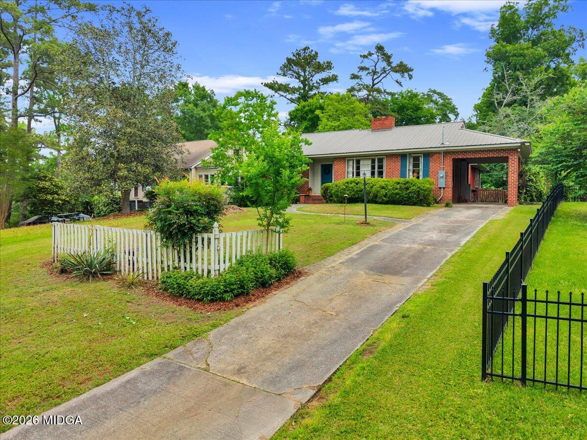 525 Corbin Terrace