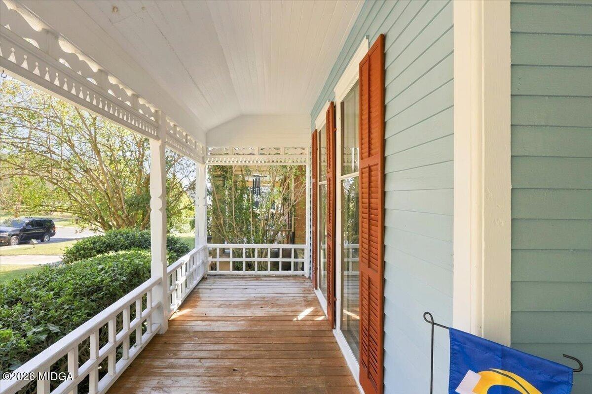 910 High Street