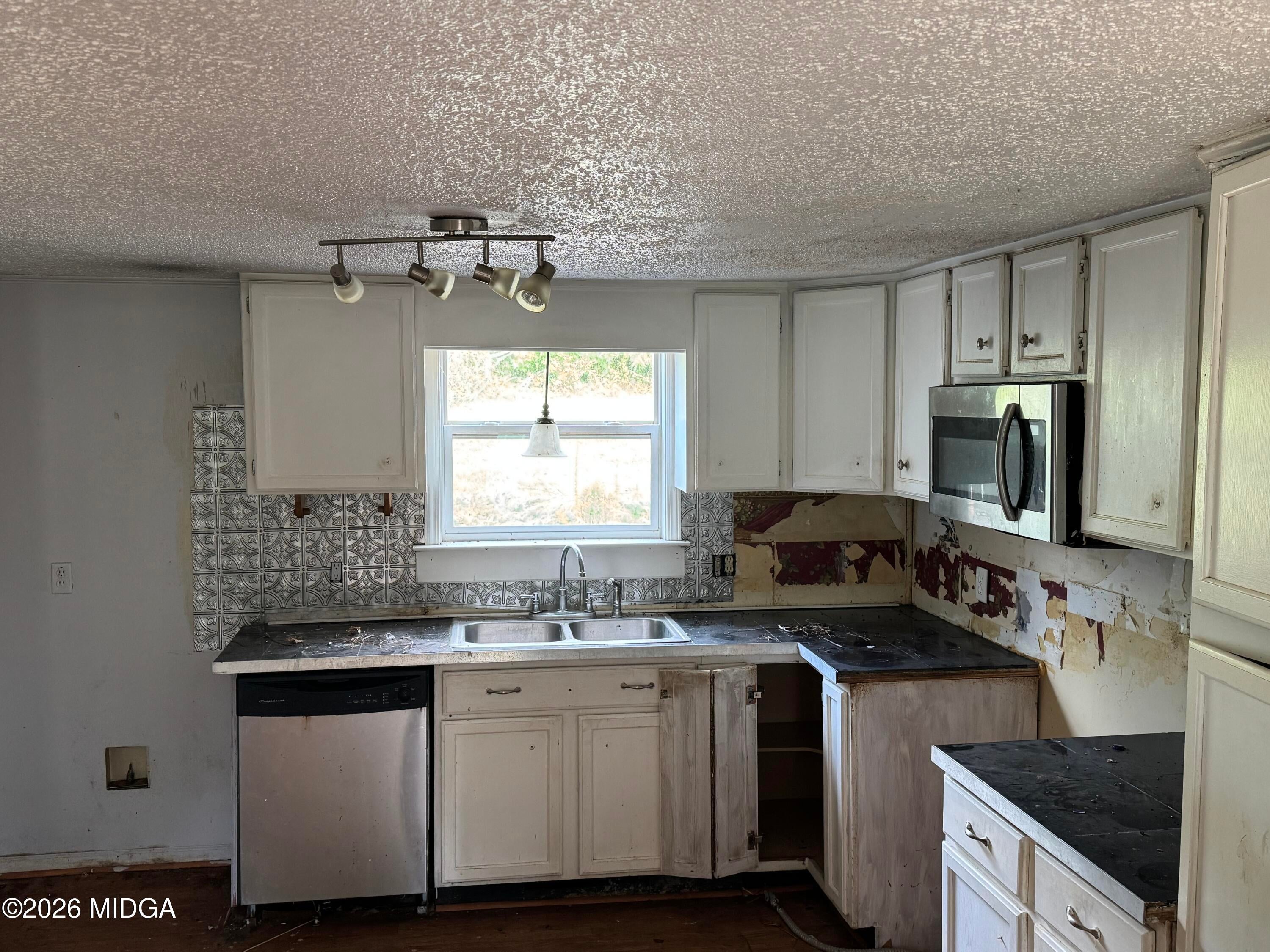 2495 Graham Road