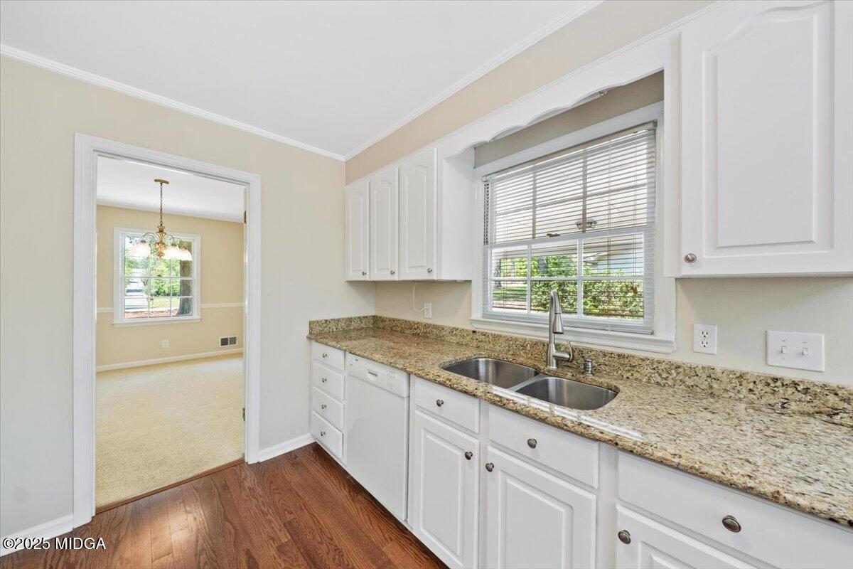 1325 Marlowe Drive