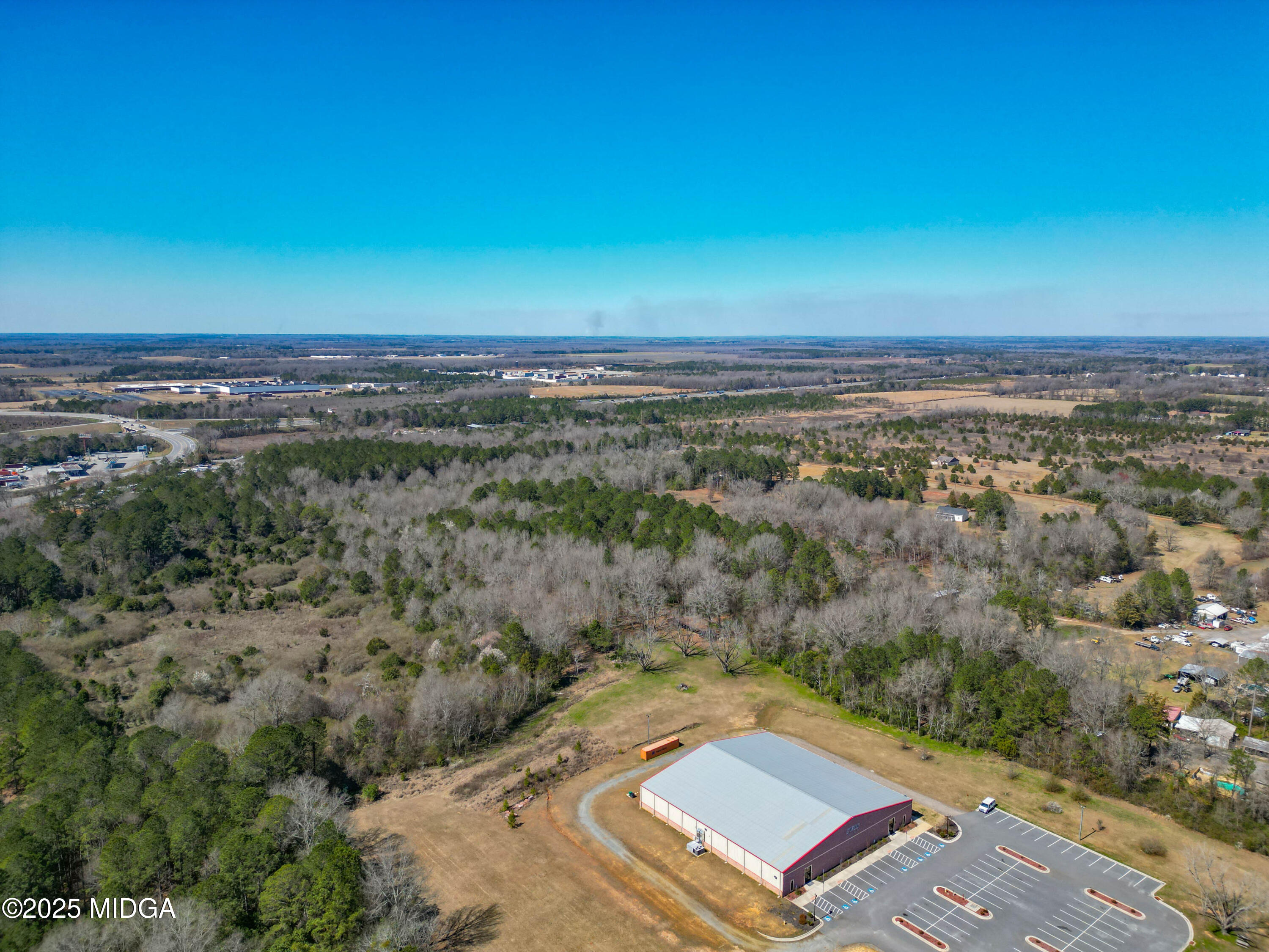 2111 N Highway 41