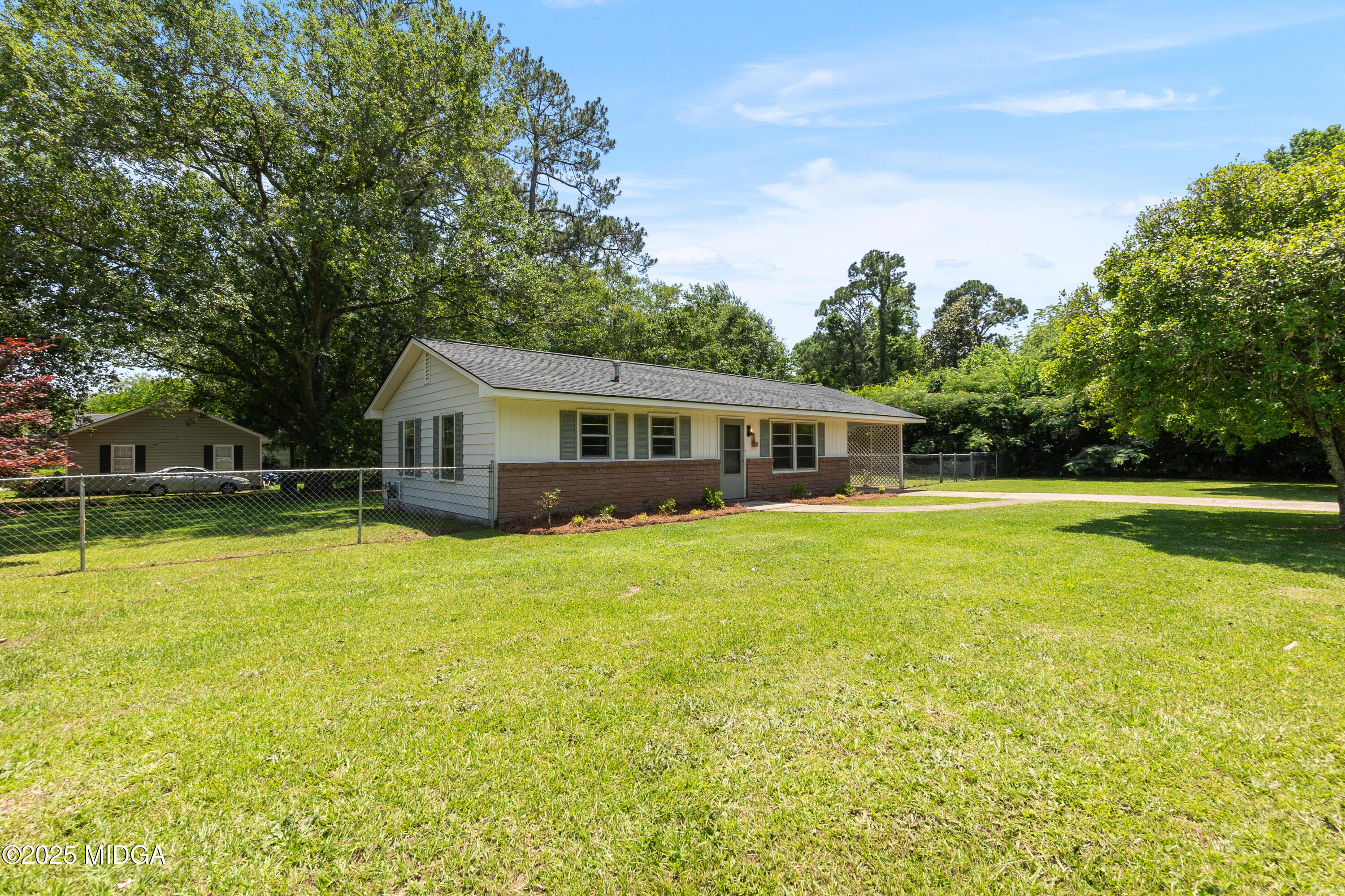1716 Sewell Circle