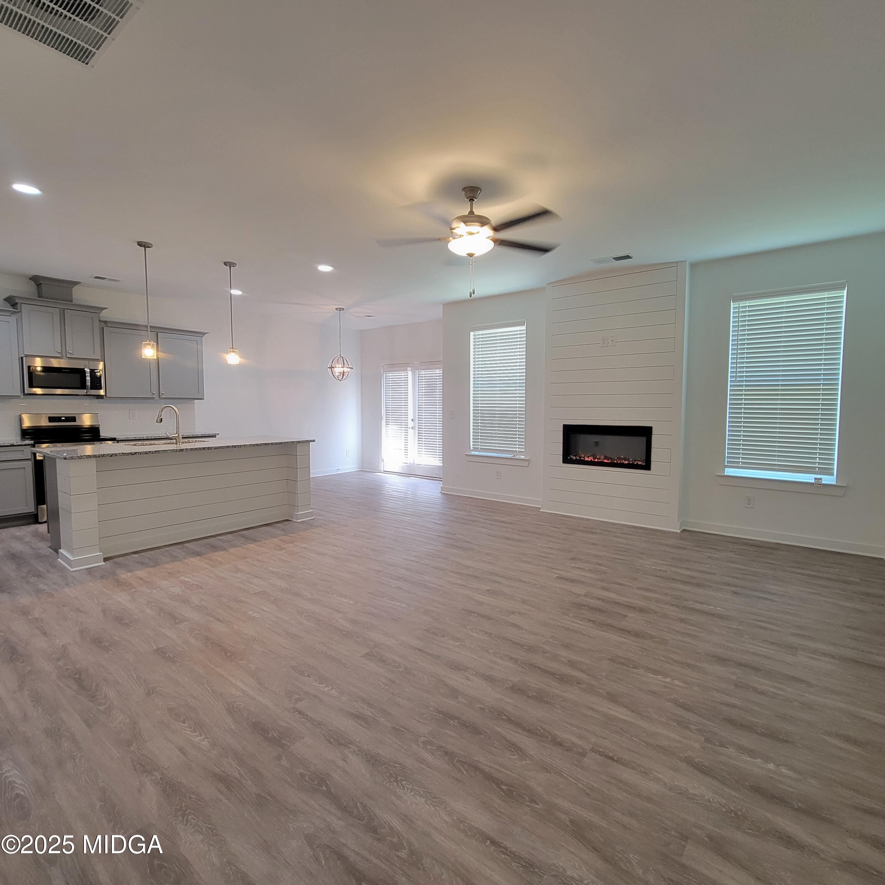 110 Breakwater Way