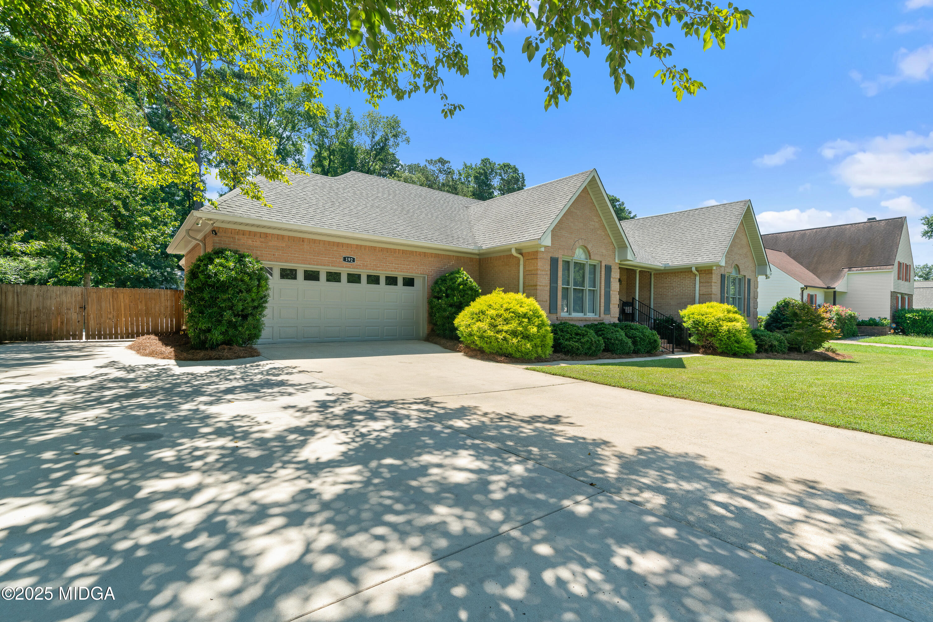 192 Rivoli Landing