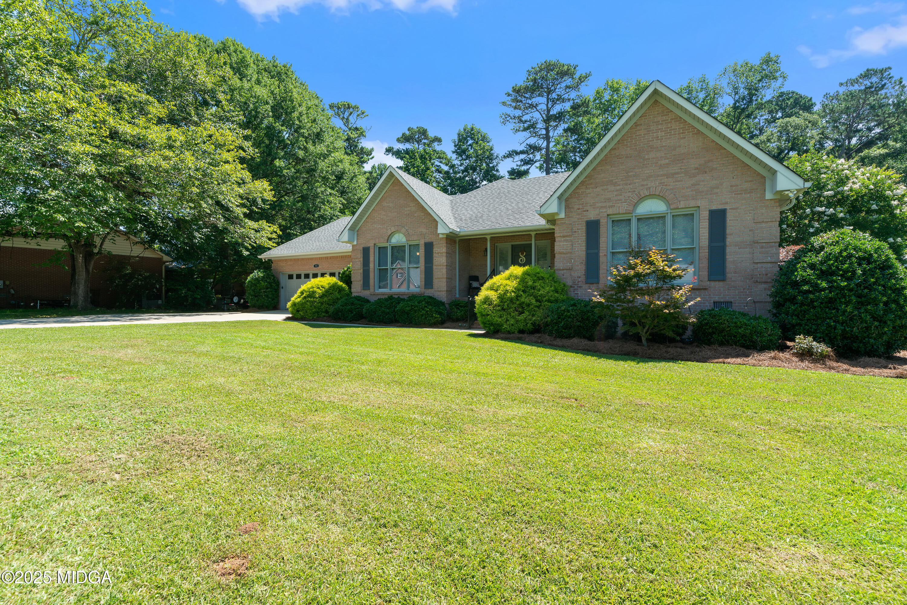 192 Rivoli Landing