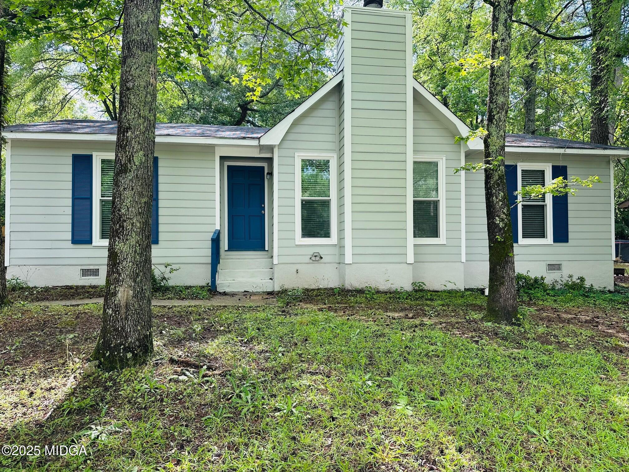 260 Edgewater Drive