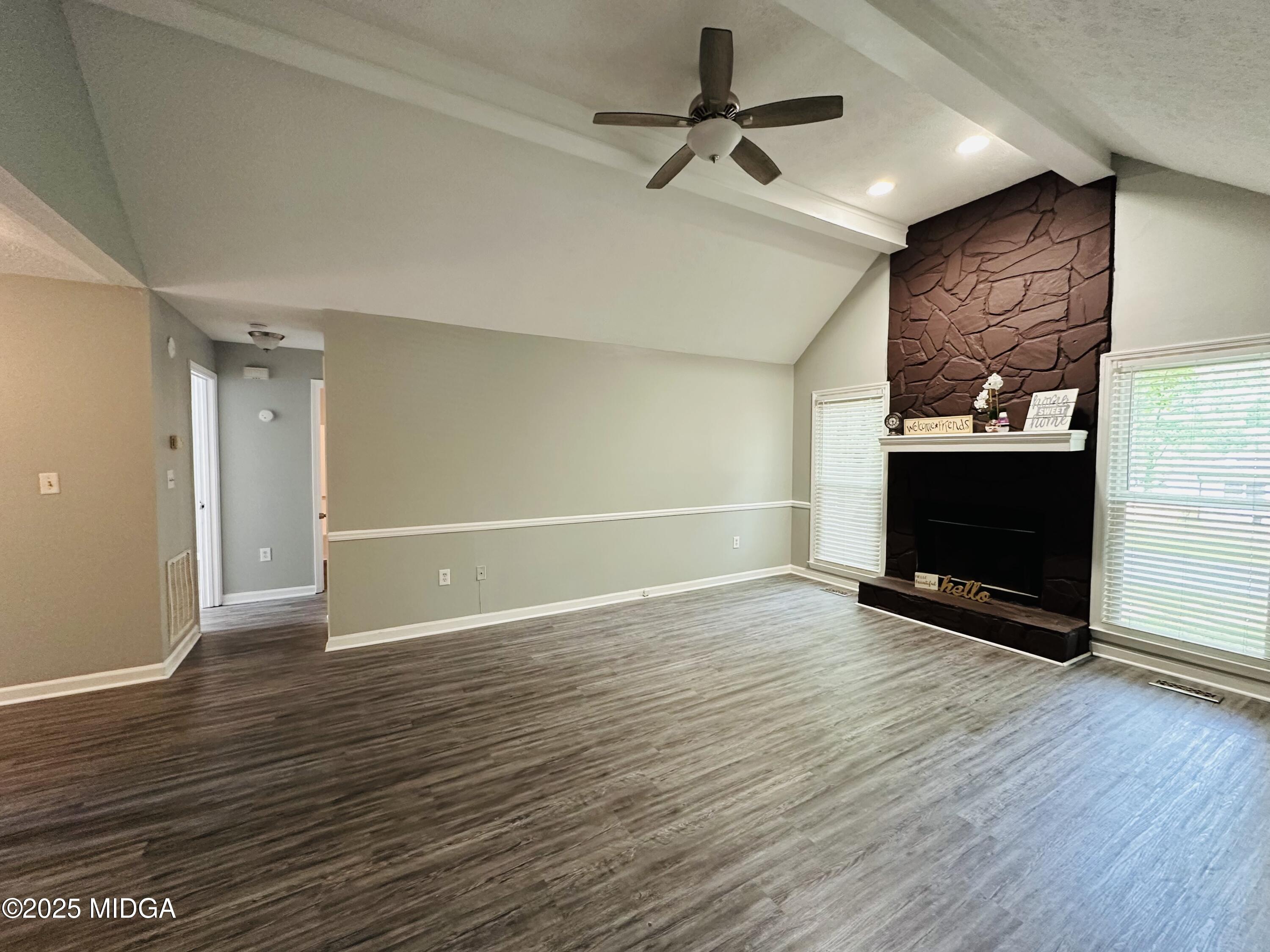 260 Edgewater Drive
