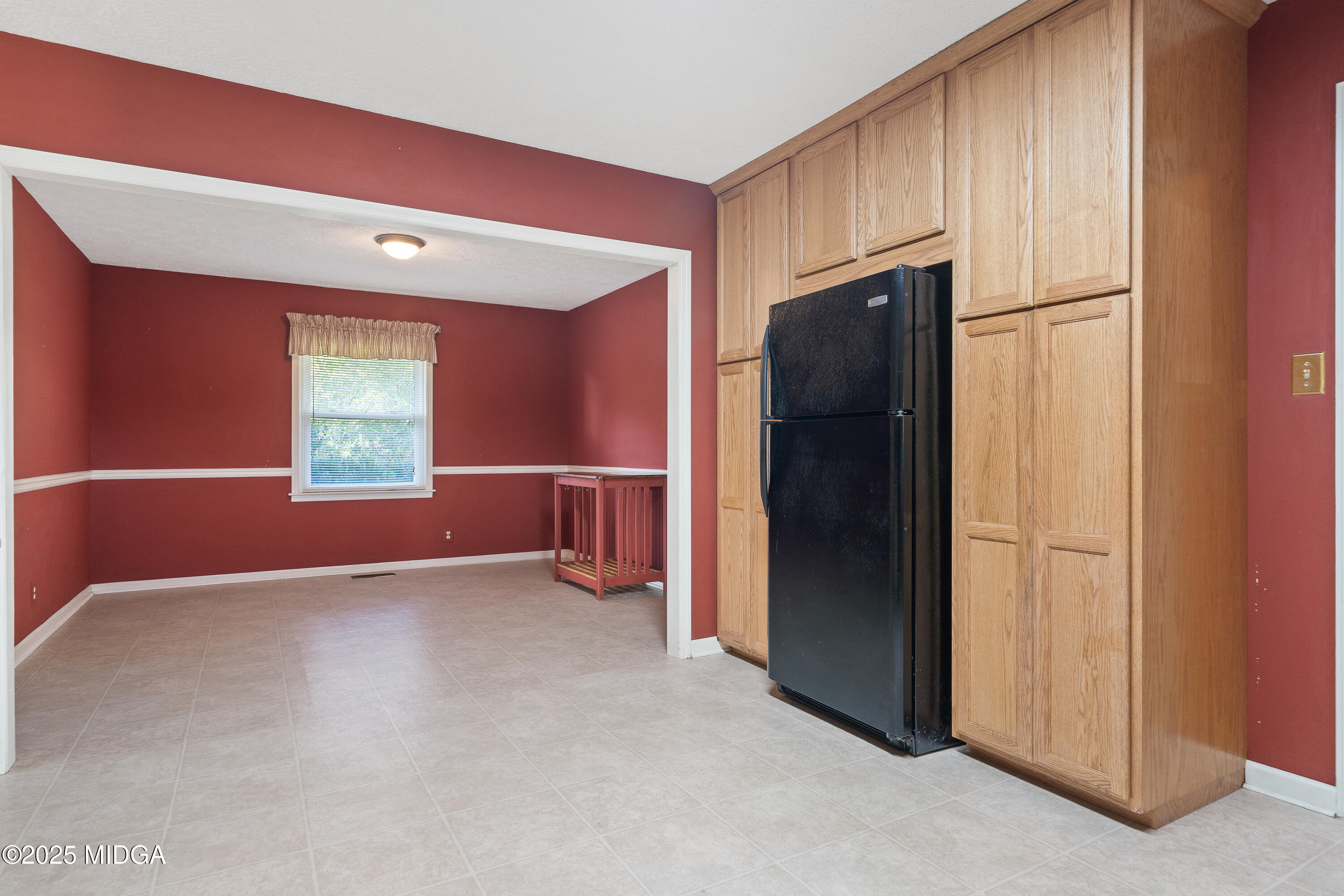 102 Lakeview Drive N