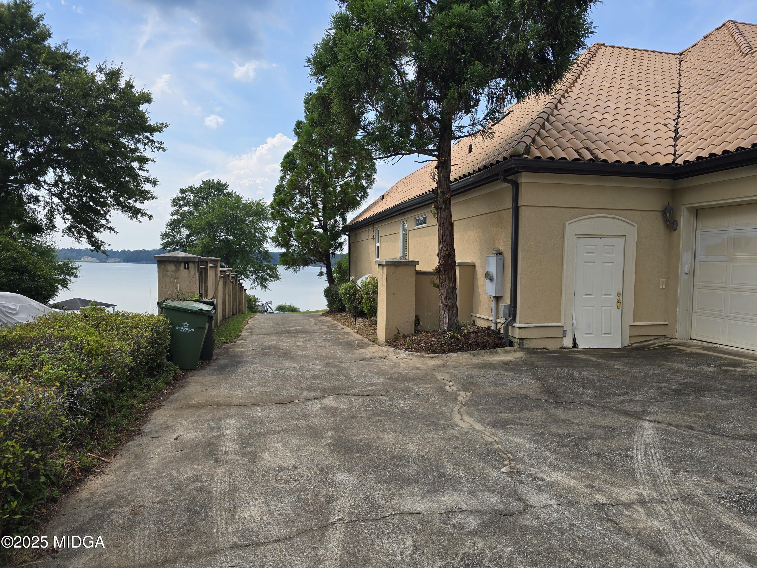 344 Hillridge Cove