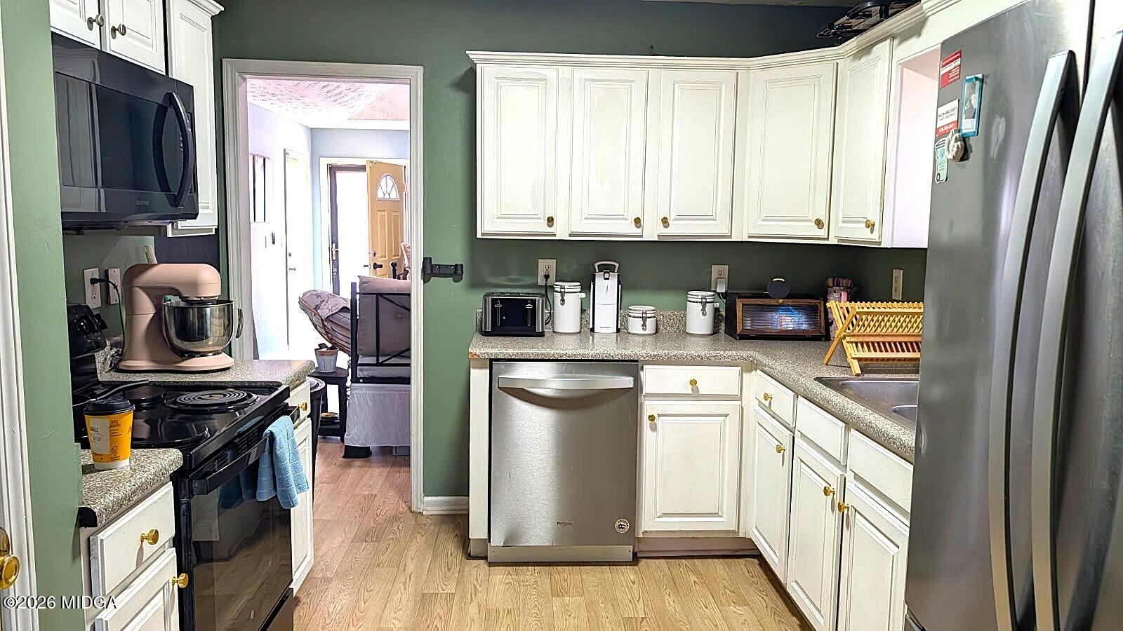 167 Apple Valley Road