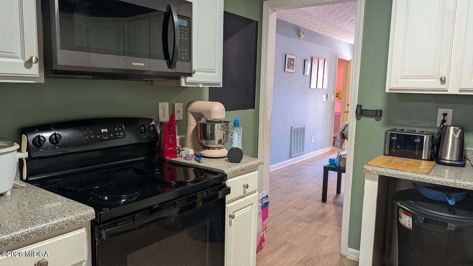 167 Apple Valley Road