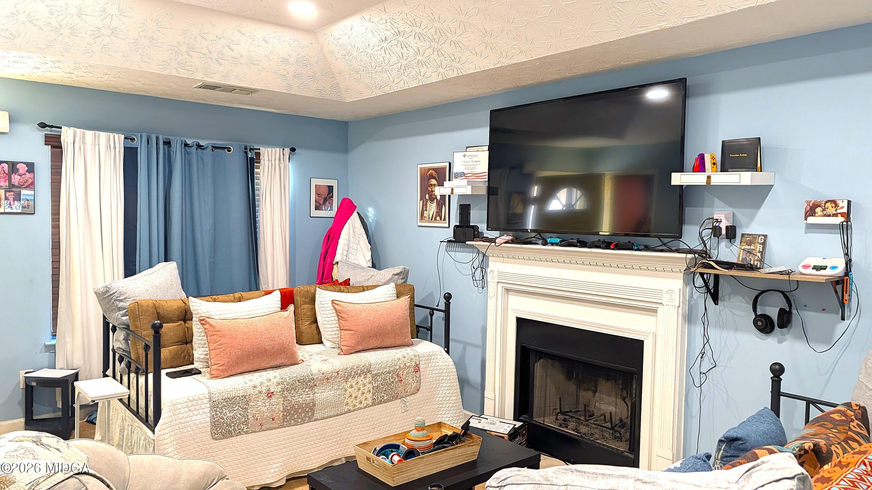 167 Apple Valley Road