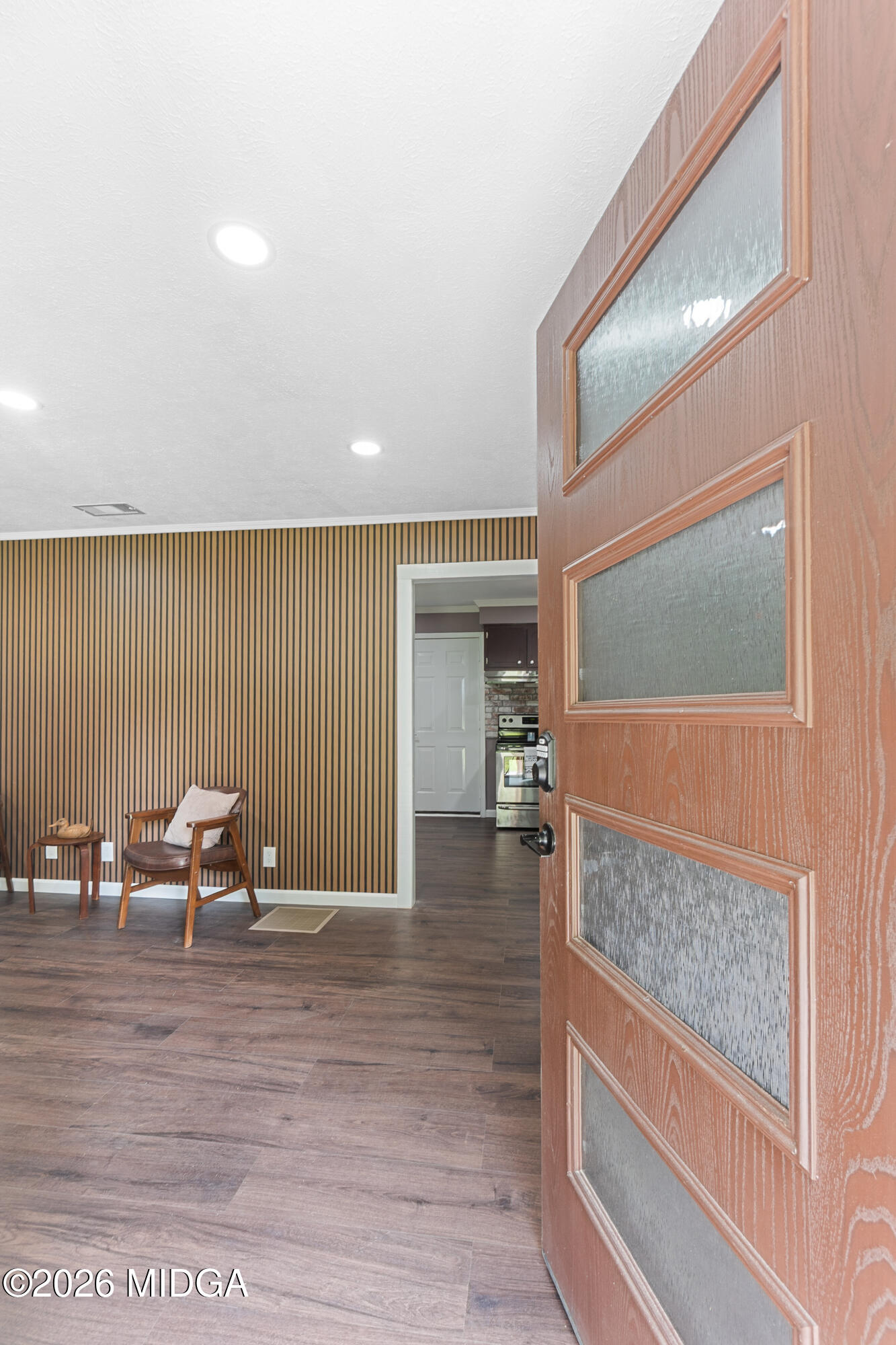 910 Perry Drive